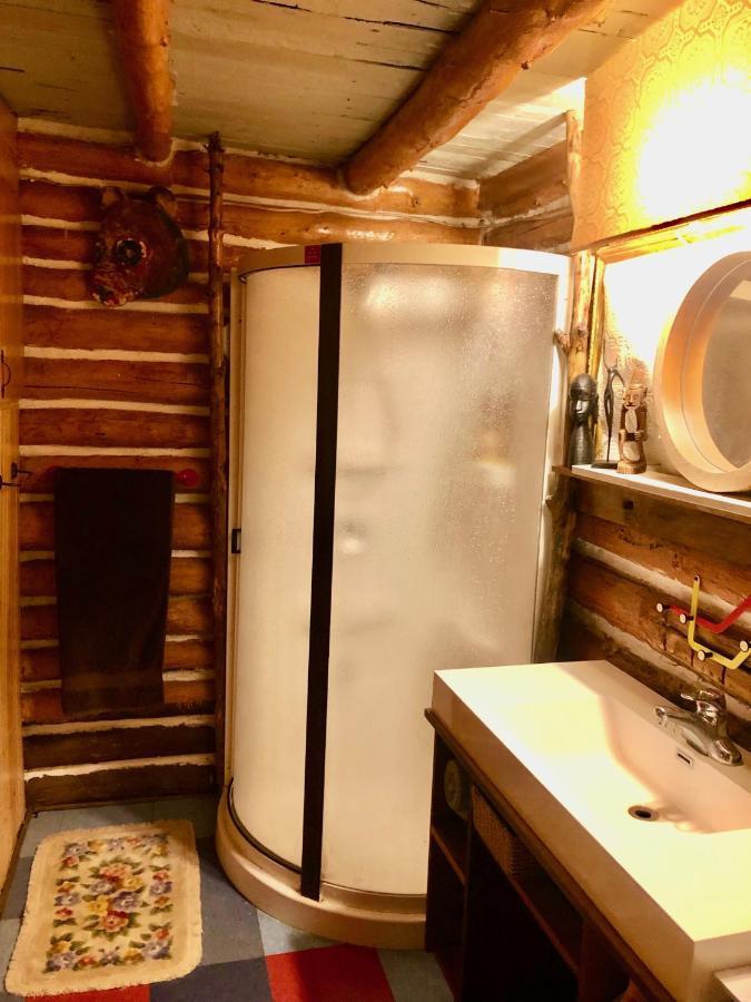 Chalet En Bois Rond Mauricie Saint-Alexis-des-Monts Exterior foto