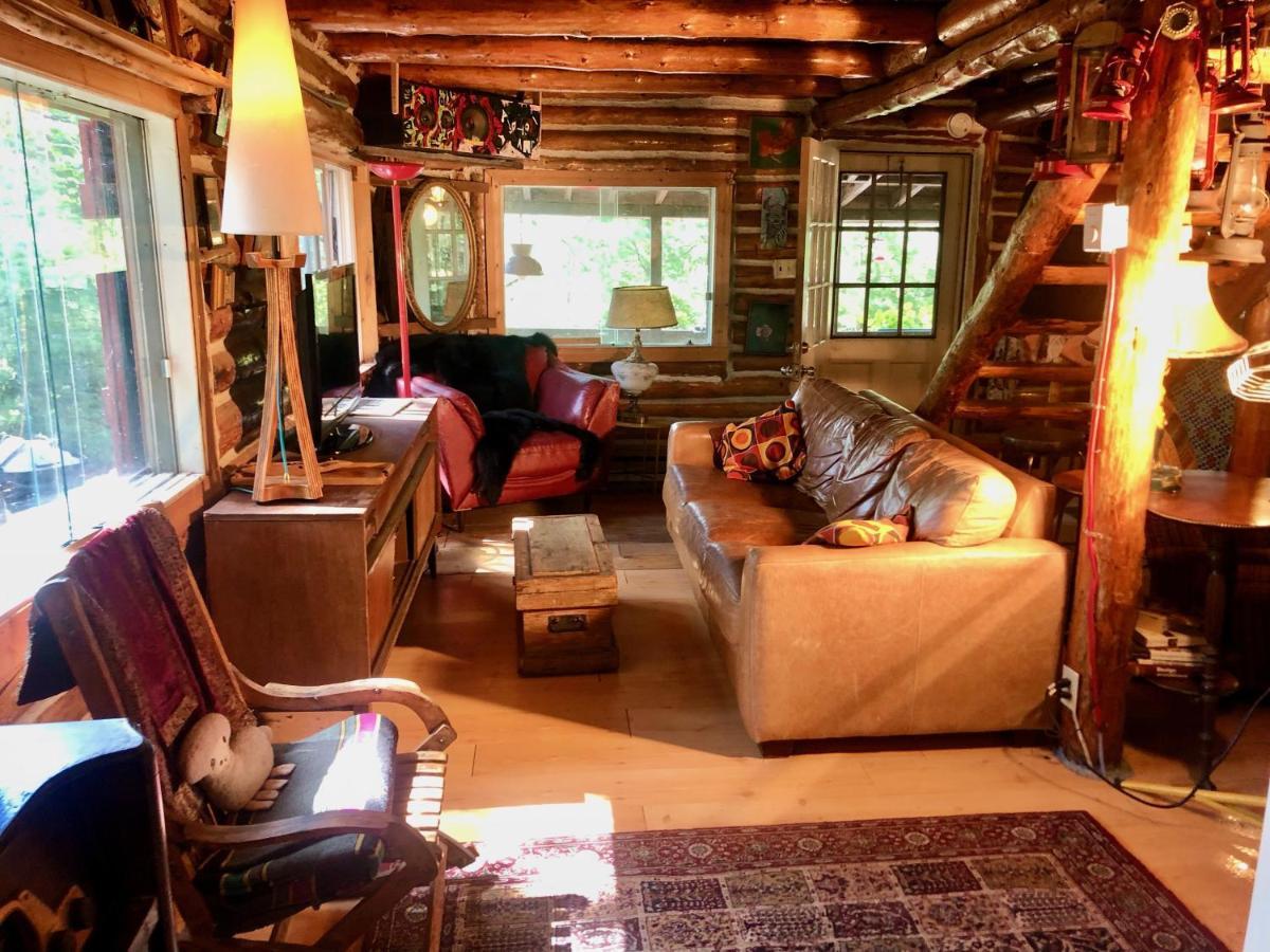 Chalet En Bois Rond Mauricie Saint-Alexis-des-Monts Exterior foto